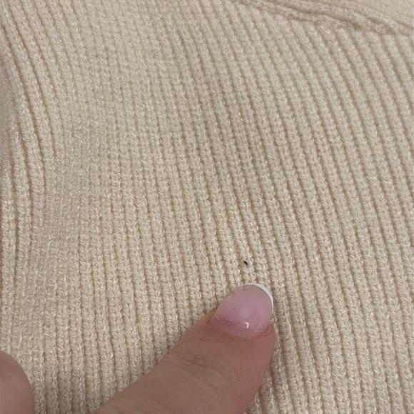 Elegant Cream Strapless Top - Picture 4 of 6